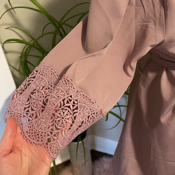 Dusty Rose/Mauve Robe with Lace Detail - Picture 2 of 5